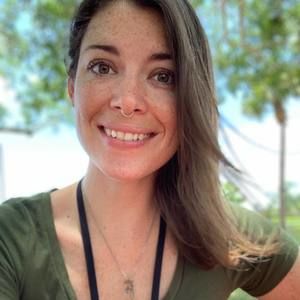 Meet your Posher, Stephany